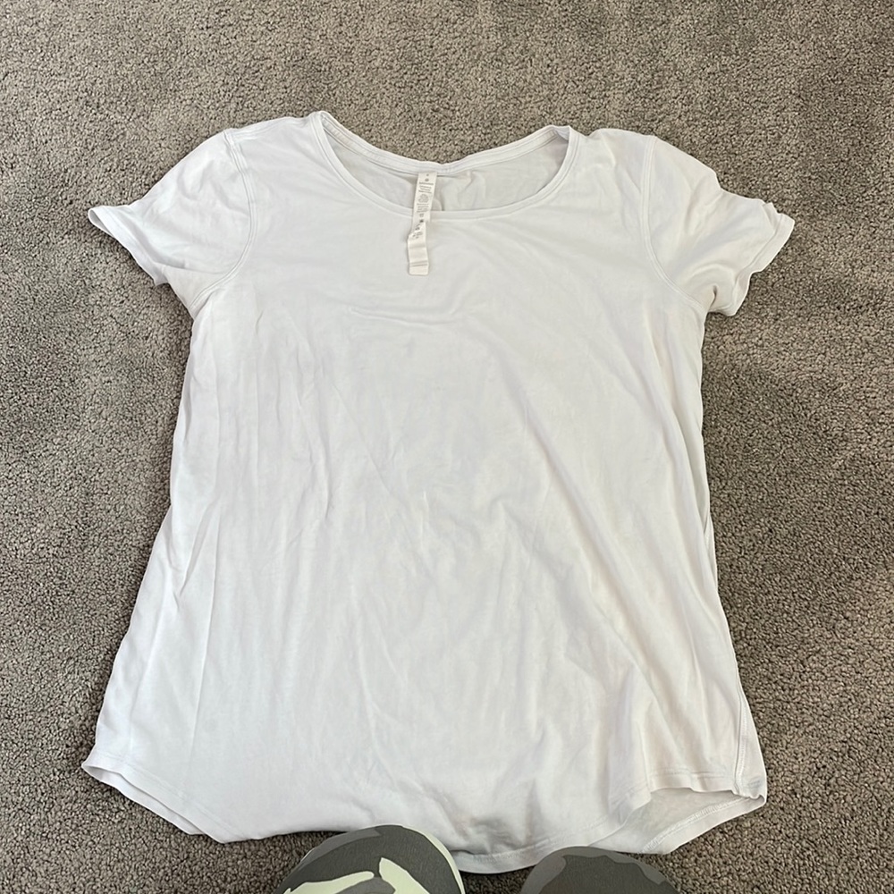 Lululemon white tee